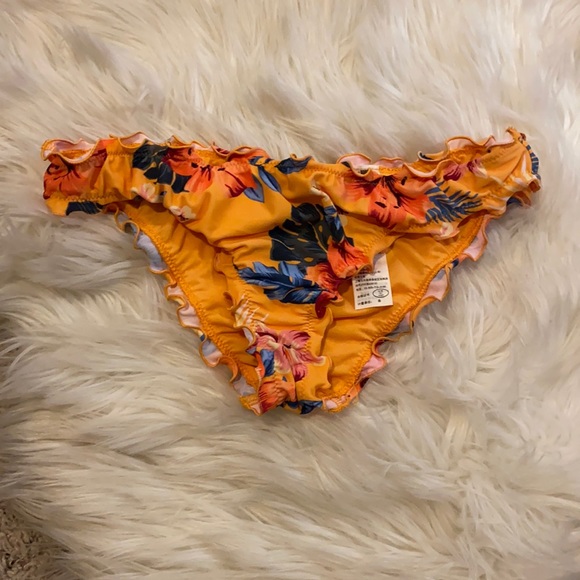 Hollister Other - Hollister size small cheeky ruffled bikini bottom
